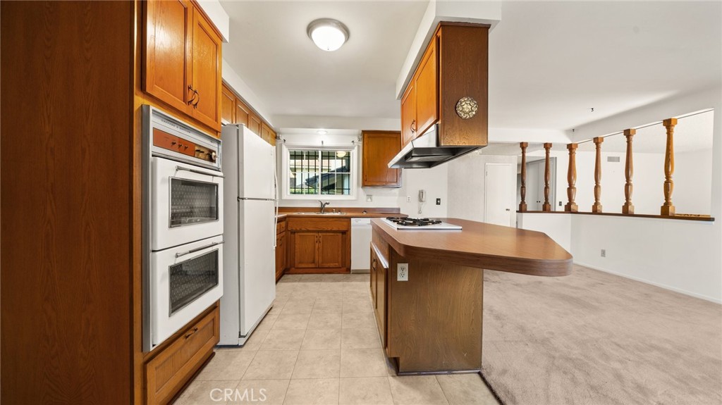 10905 Baton Rouge Avenue, Porter Ranch — photo 8