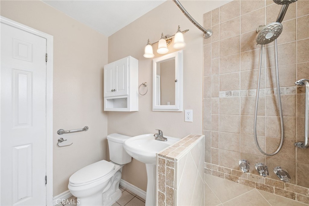 11739 Telechron, Whittier — photo 12