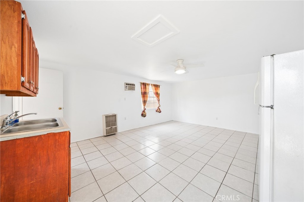 11739 Telechron, Whittier — photo 22