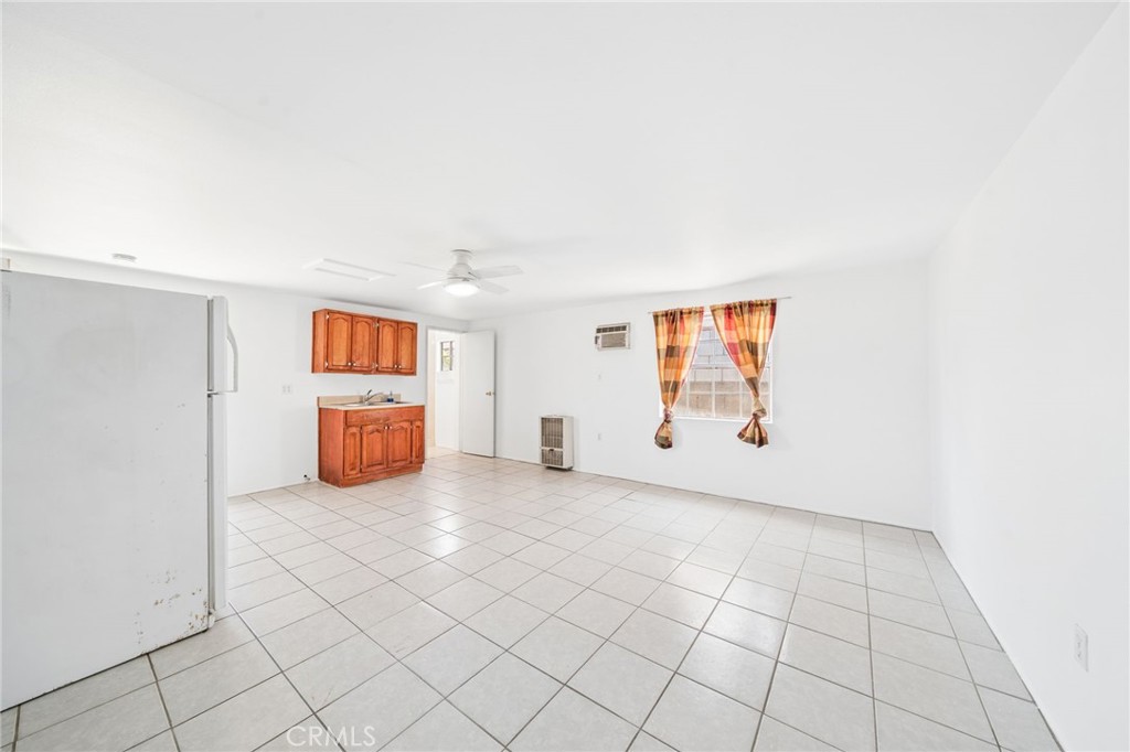 11739 Telechron, Whittier — photo 23