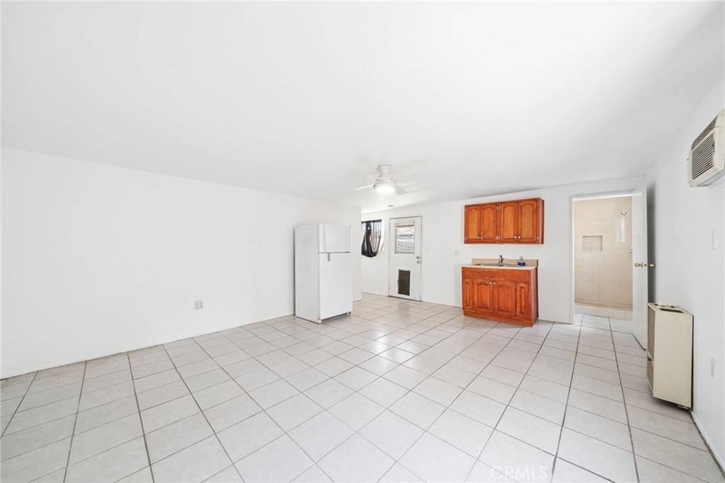 11739 Telechron, Whittier — photo 25