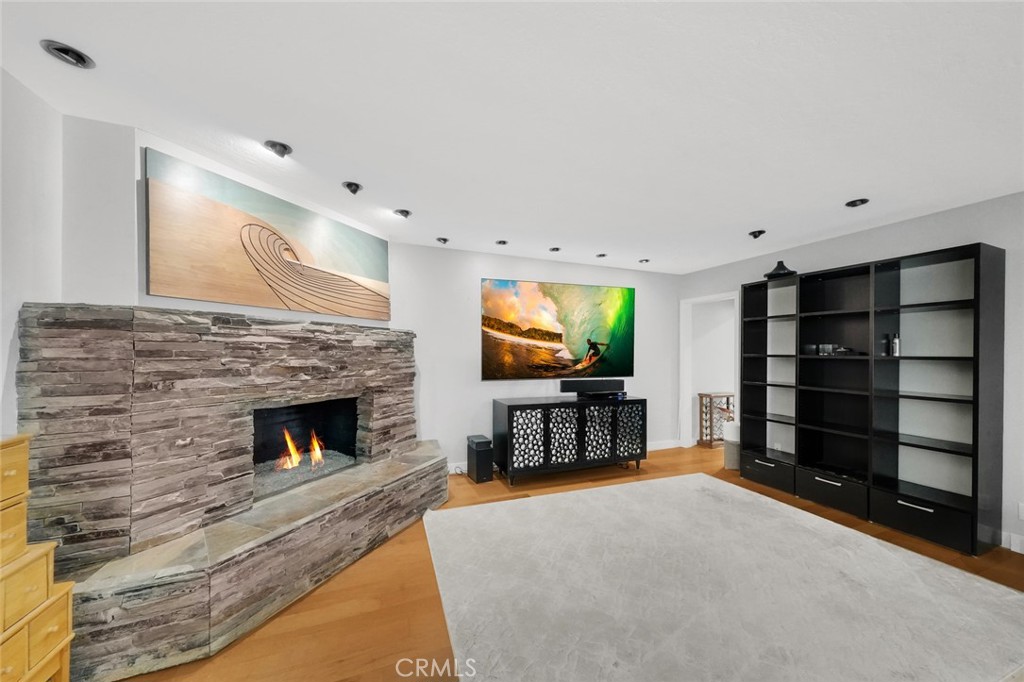 1194 Agate Street, San Diego — photo 4