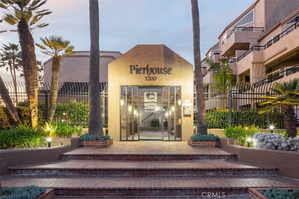 1200 Pacific Coast 325, Huntington Beach — front exterior
