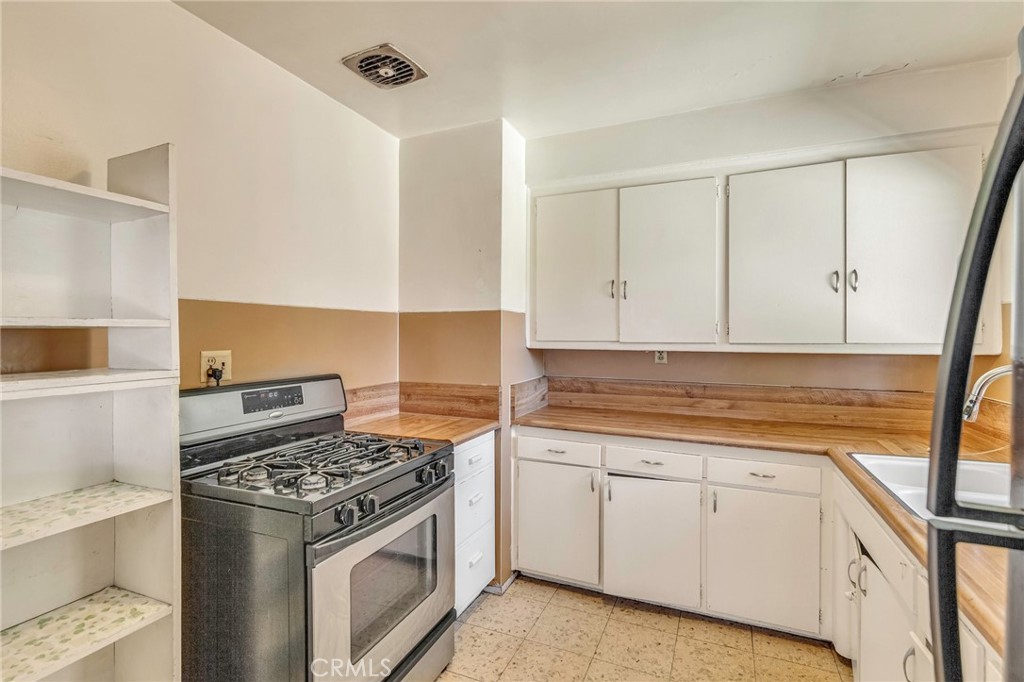 1219 E Vermont Avenue, Anaheim — photo 3