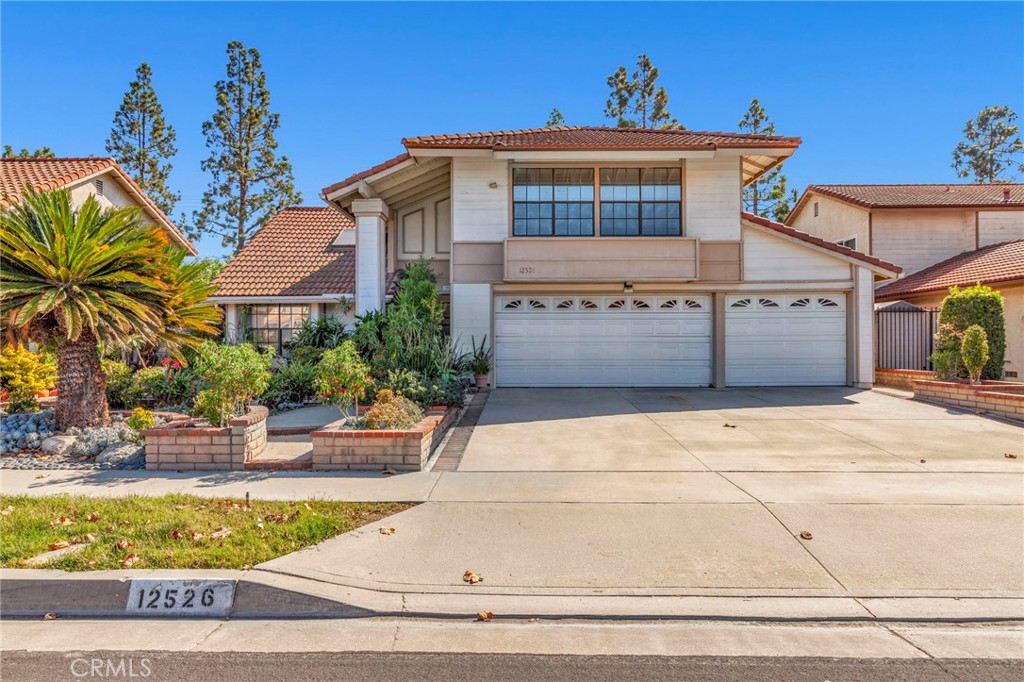 12526 Inglenook Lane, Cerritos — front exterior