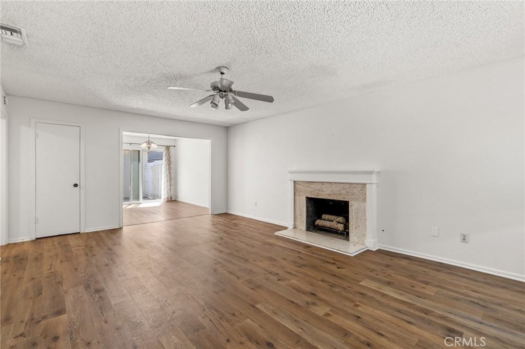 1324 Victoria Drive 9, Fullerton — photo 3