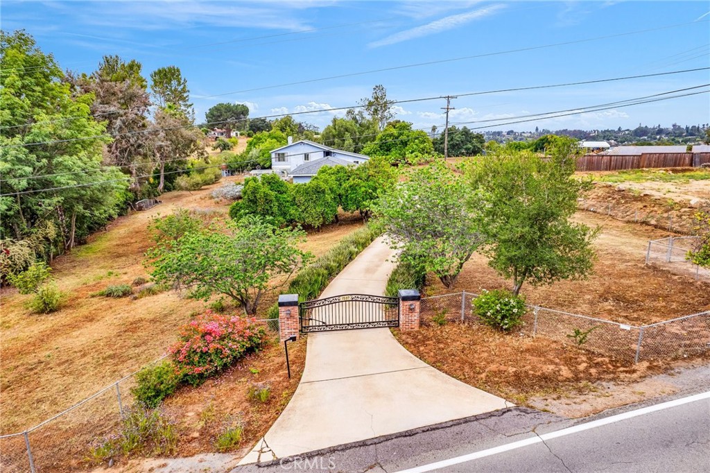 1507 Green Canyon Road, Fallbrook, CA — sold by The Aventus Group