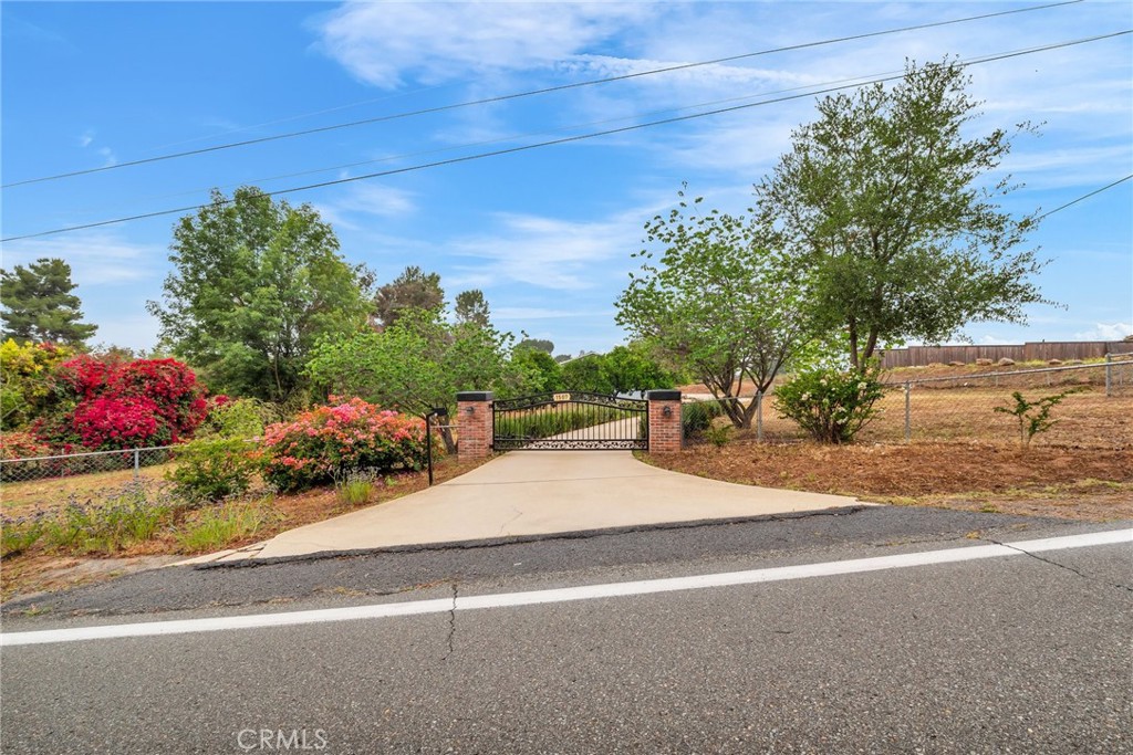 1507 Green Canyon Road, Fallbrook — photo 2