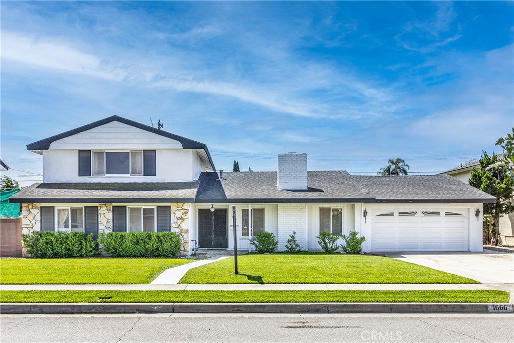 1666 W Chanticleer Road, Anaheim — front exterior