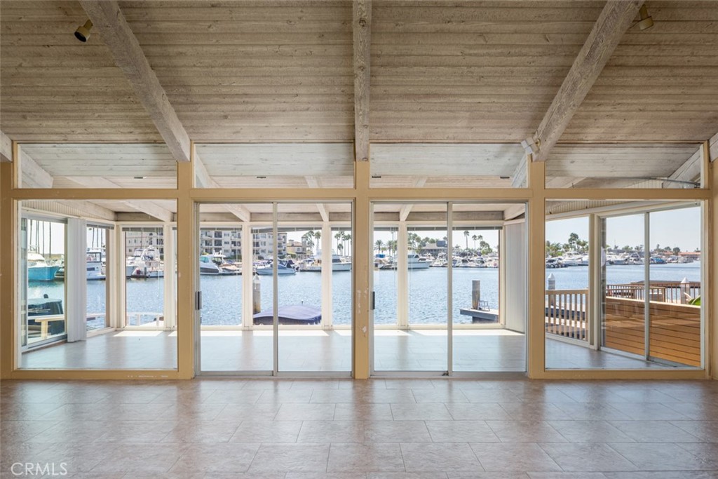 17109 Edgewater Lane, Huntington Beach — photo 4