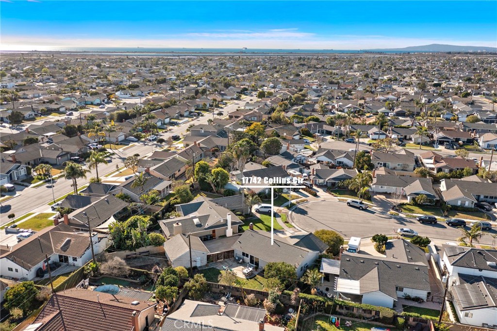 17742 Collins Circle, Huntington Beach — photo 2