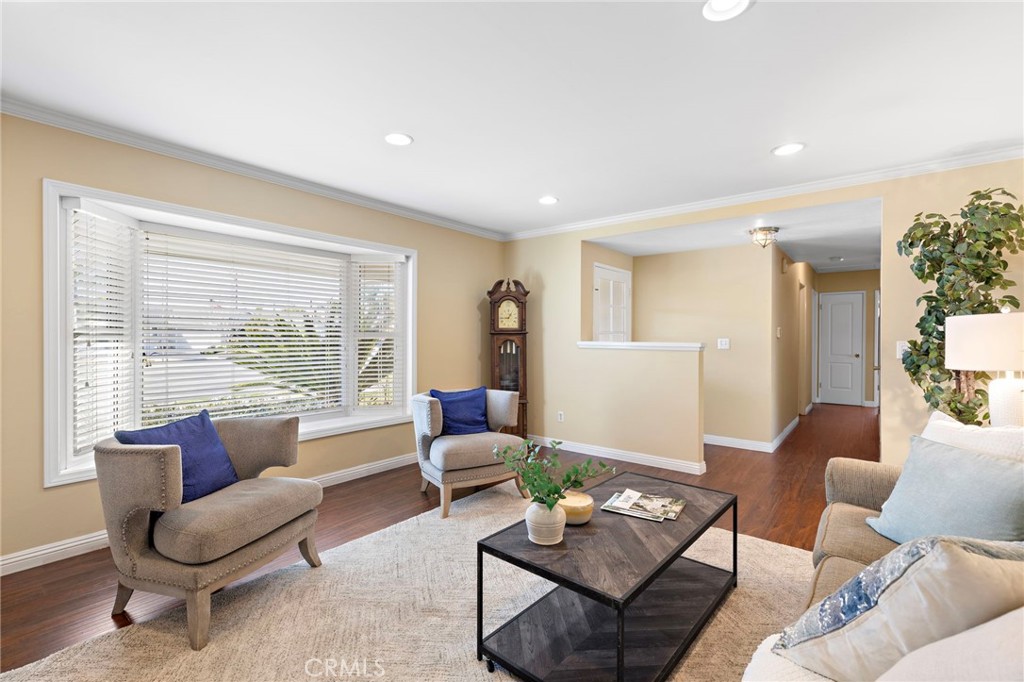 17742 Collins Circle, Huntington Beach — photo 5