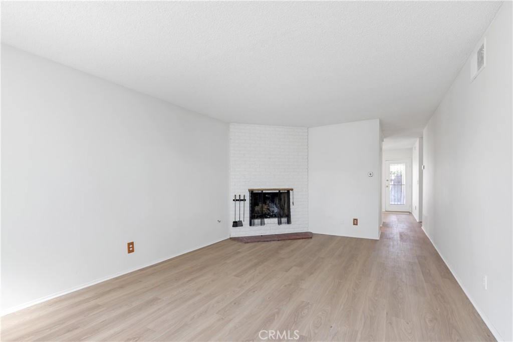 1787 W Glenoaks Avenue, Anaheim — photo 4