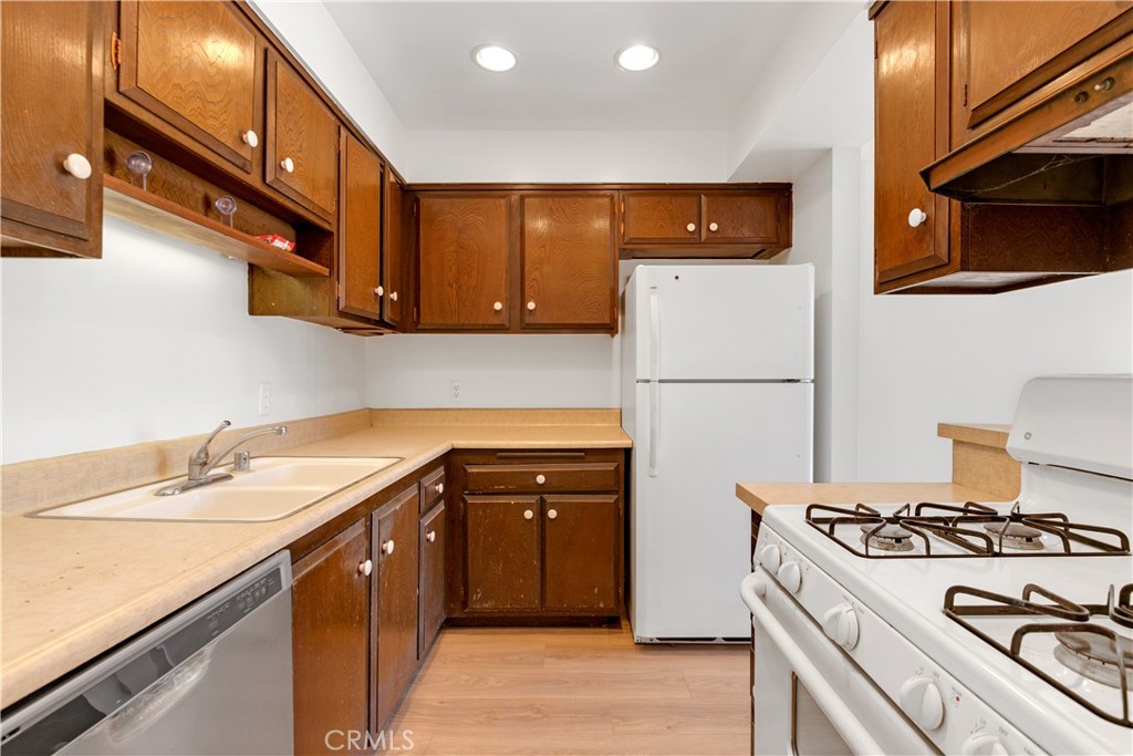 1787 W Glenoaks Avenue, Anaheim — photo 7