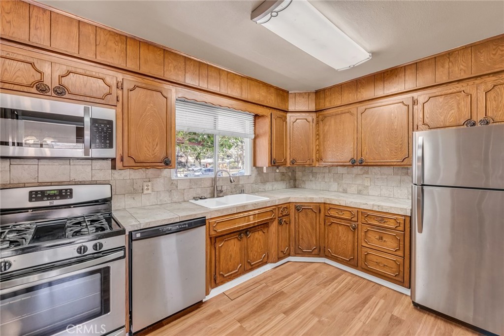 2054 N Studebaker Road, Long Beach — photo 8