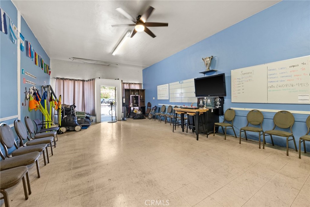 2070 Santa Fe Avenue, Long Beach — photo 5