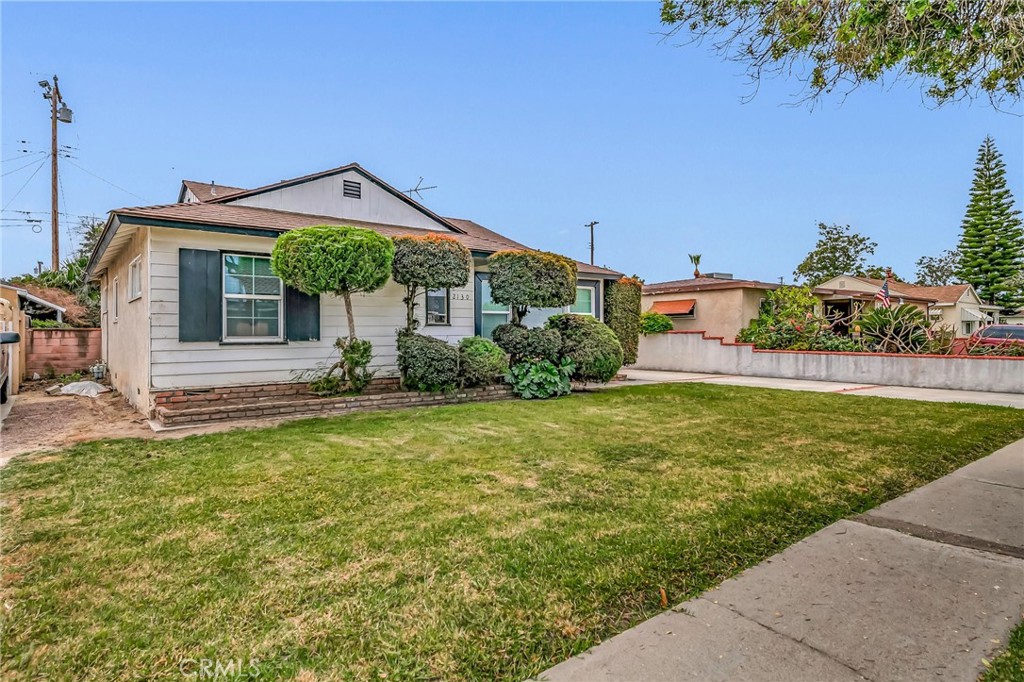 2130 W Cherry Avenue, Fullerton — photo 2