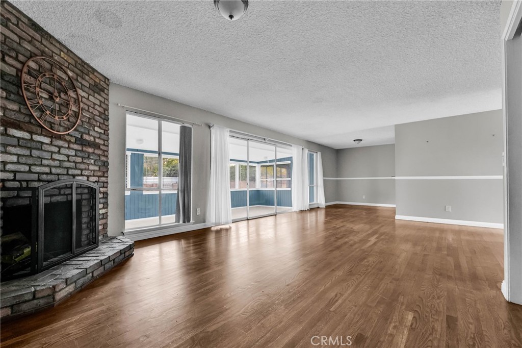 23268 Gilmore Street, West Hills — photo 6