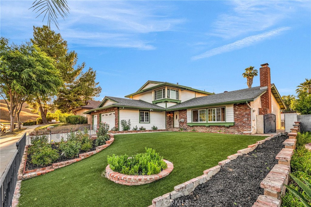 27061 Helmond Drive, Agoura Hills — photo 2
