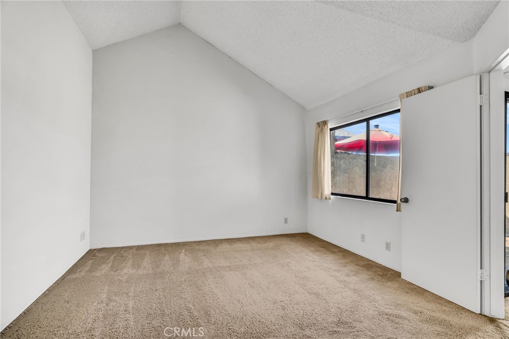 320 N Montebello, Montebello — photo 6