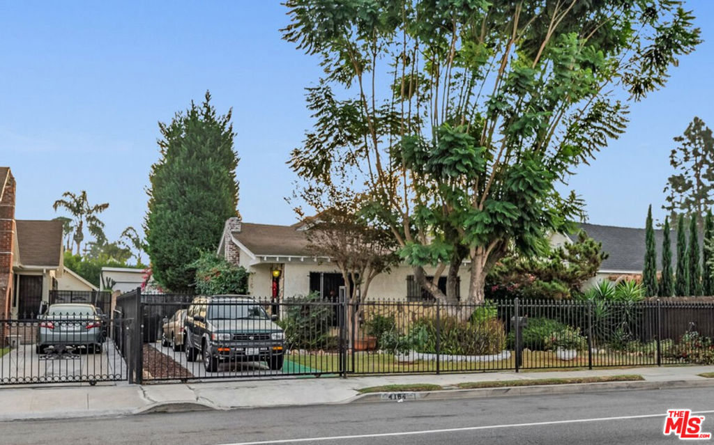 4164 Arlington Avenue, Los Angeles — front exterior