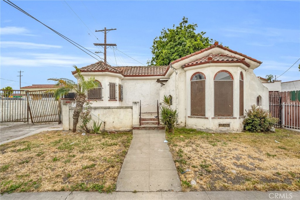 4380 W 28th Street, Los Angeles — front exterior