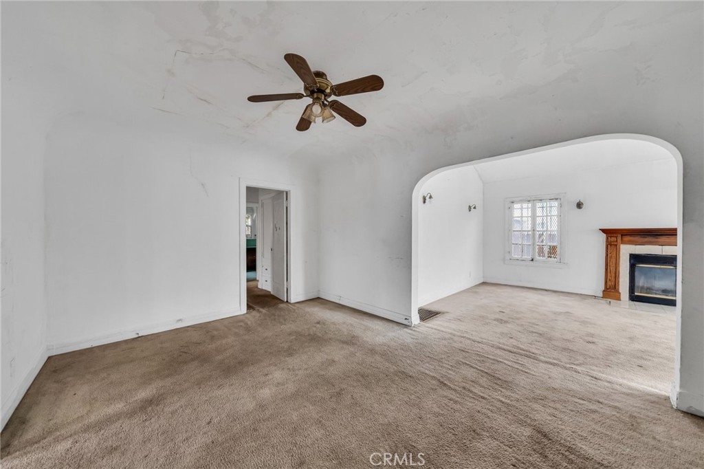 4380 W 28th Street, Los Angeles — photo 2
