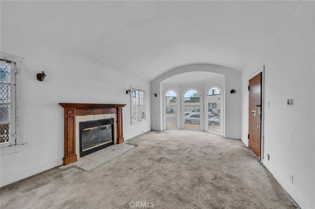4380 W 28th Street, Los Angeles — photo 5