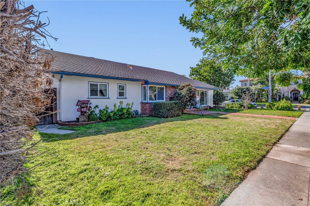 5300 E 4th Street, Long Beach — photo 3