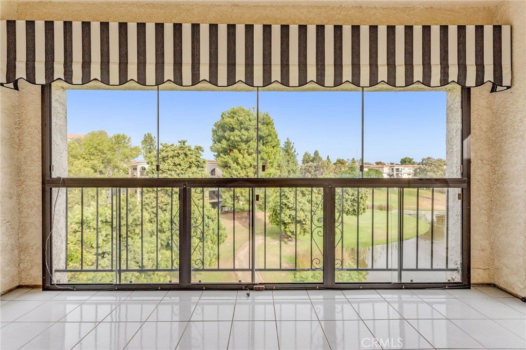 5515 Paseo Del Lago W 3C, Laguna Woods — photo 8