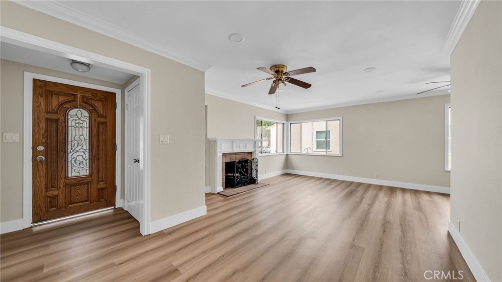 5936 Hayter Avenue, Lakewood — photo 2