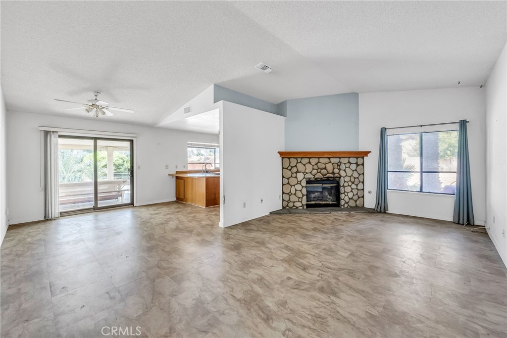 602 Sweetser Drive, Riverside — photo 4