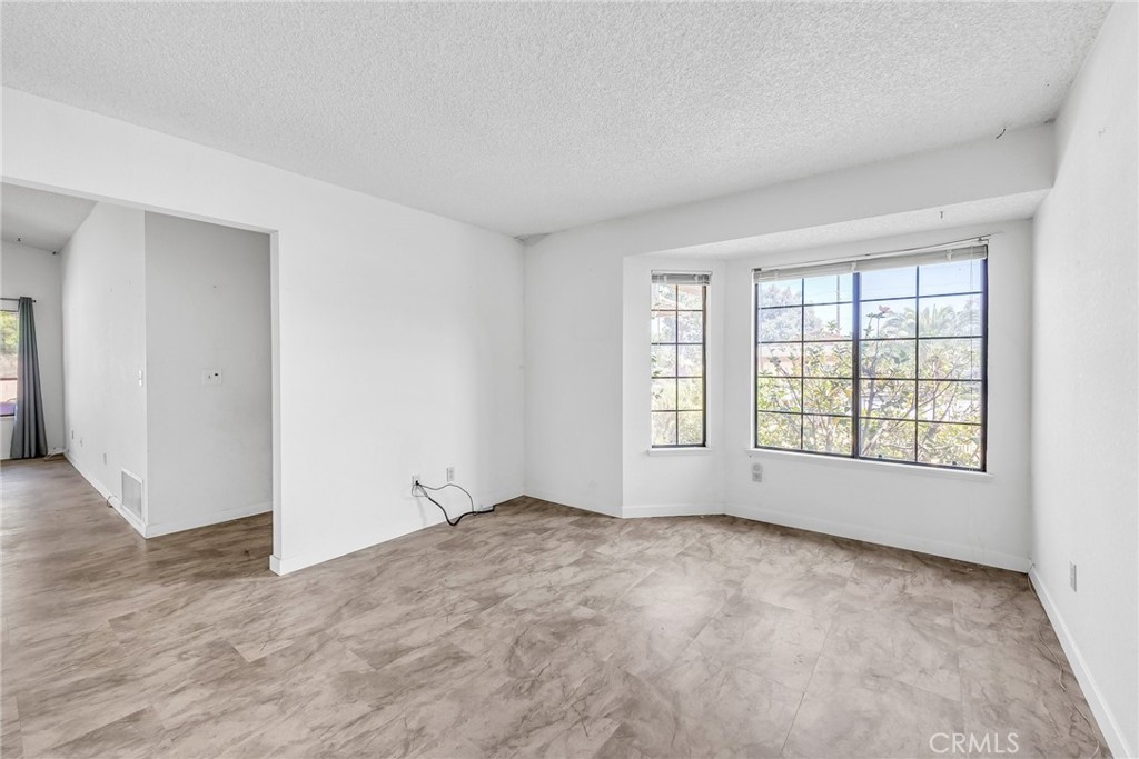 602 Sweetser Drive, Riverside — photo 7
