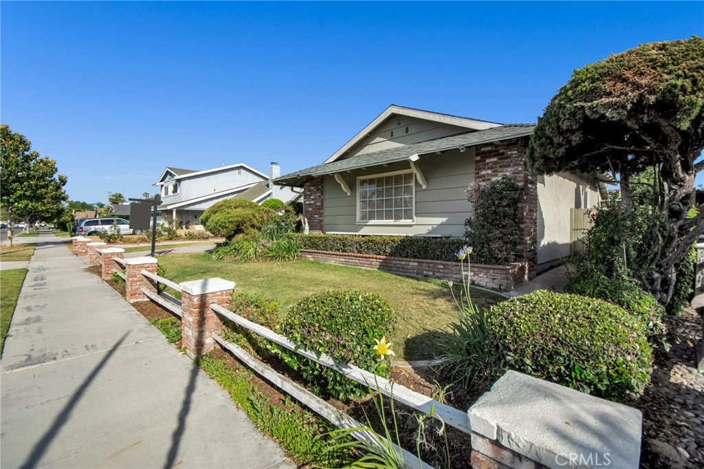 618 E Meadowbrook Avenue, Orange — photo 4