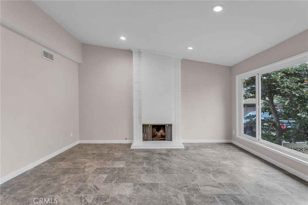 6721 Lafayette Drive, Huntington Beach — photo 3