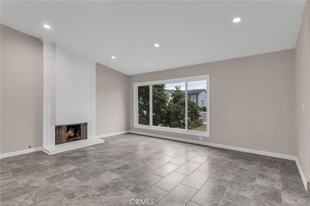 6721 Lafayette Drive, Huntington Beach — photo 4
