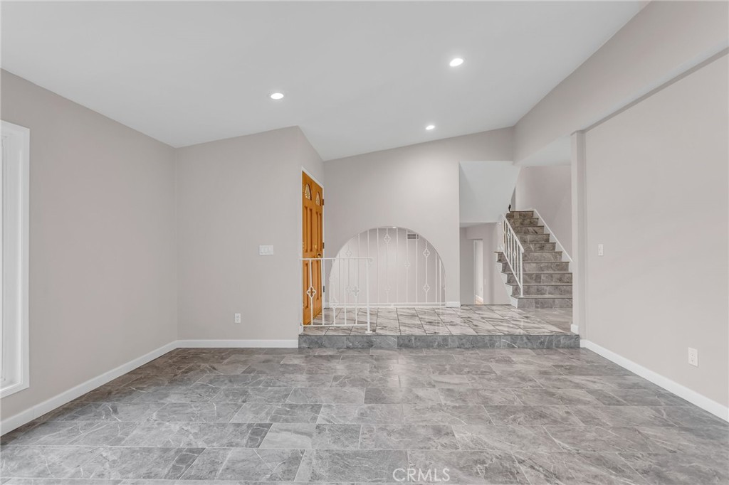 6721 Lafayette Drive, Huntington Beach — photo 5
