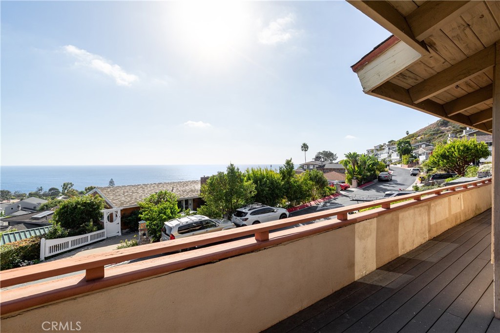 7 N Vista De La Luna, Laguna Beach — photo 3