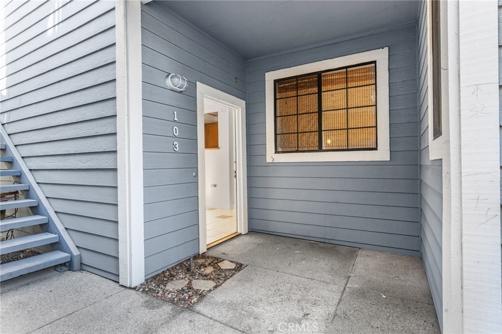 8122 Seawater Drive 103, Huntington Beach — photo 2