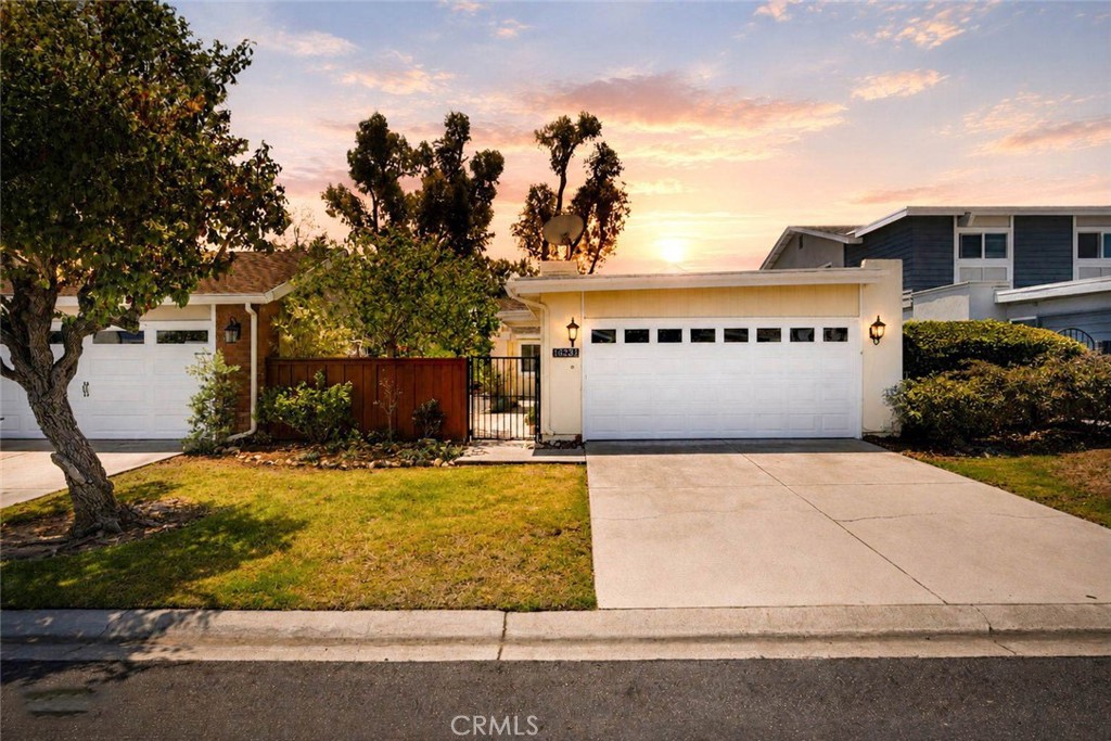 8332 Padrino, Huntington Beach, CA — sold by The Aventus Group