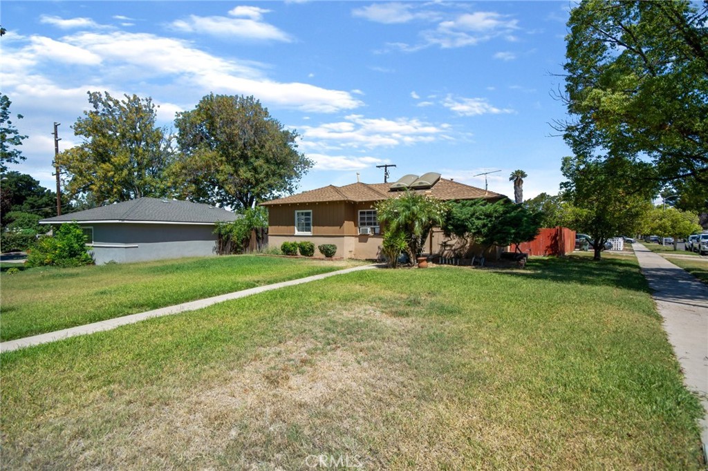 8681 Sands Avenue, Riverside — front exterior