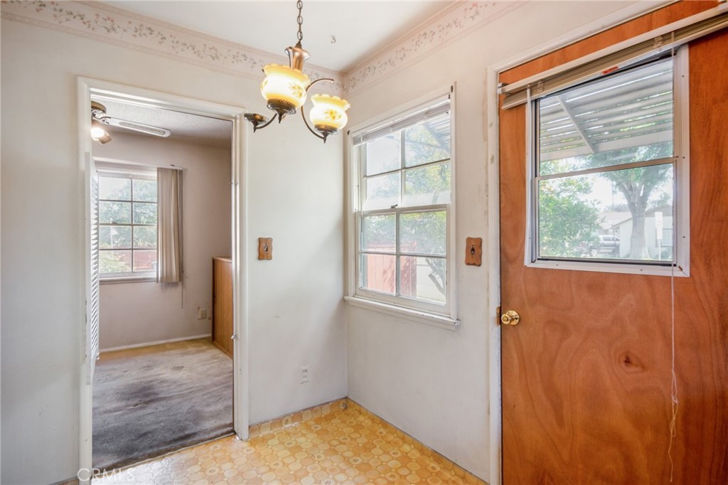 8681 Sands Avenue, Riverside — photo 4