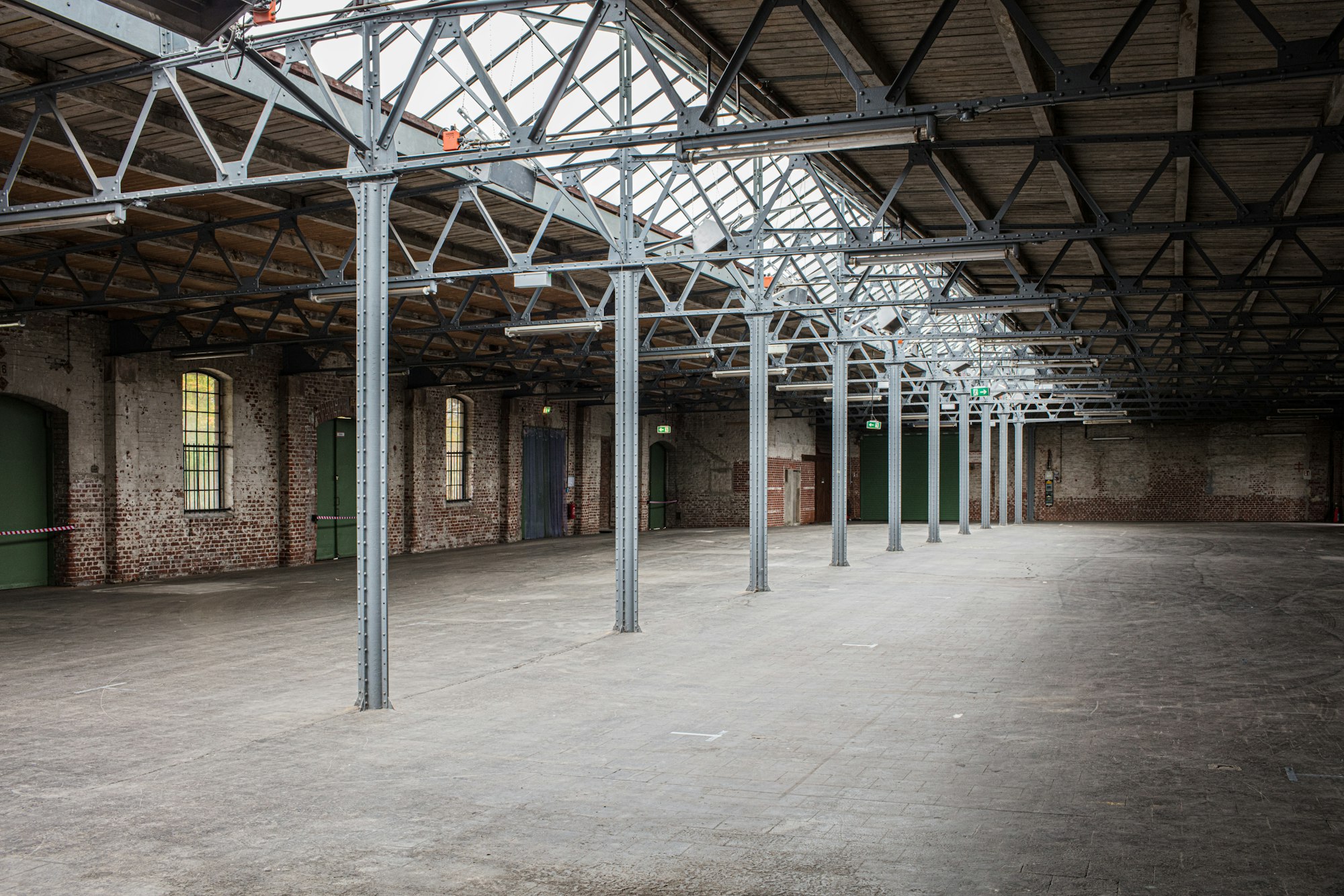 Industrial, Retail & Raw Land